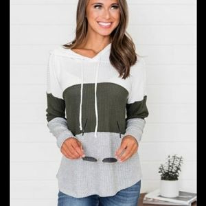 Pink lily boutique top